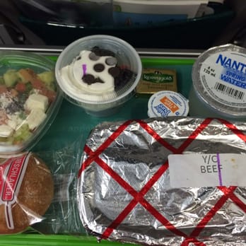 Aer Lingus - The beef dinner. Everything was of high-quality and was surprisingly tasty. - Airlines Near Me - Dublin, D