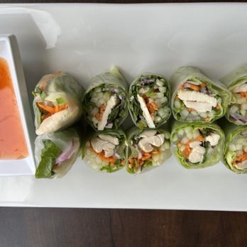 Burmese Bowl - Burmese roll with chicken, cilantro, carrot, cucumber and a sweet&spicy sauce - Burmese Near Me - Lee, Massachusetts Burmese Bowl - Burmese roll with chicken, cilantro, carrot, cucumber and a sweet&spicy sauce - Burmese Near Me - Lee, Massachusetts