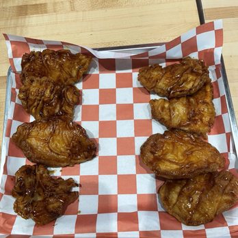 Bonchon Smyrna - W Sam Ridley Pkwy - Tenders - Korean bbq on left, soy garlic on right - Chicken Wings Near Me - Smyrna, Tennessee