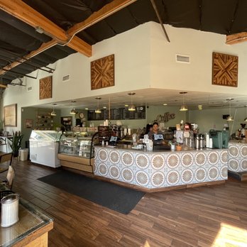 Vinaka Cafe - Coffee & Tea Near Me - Carlsbad, California
