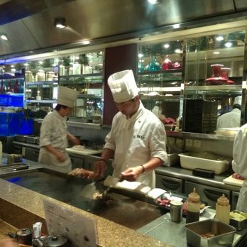 IKI Teppanyaki Bento - Hard-working chefs - Teppanyaki Near Me - Hong Kong, HK
