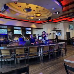 The Piano Bar - Live music !