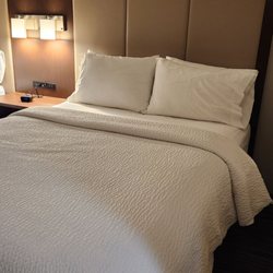Holiday Inn Express & Suites Carlsbad