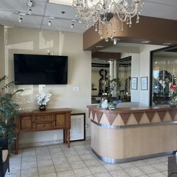 Chris Clayton Salon