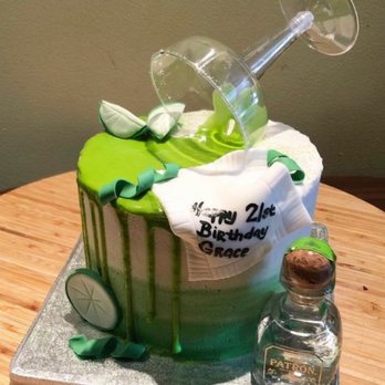 Busy B's Custom Cakes - a birthday cake with a bottle of wine - Cupcakes Near Me - Las Cruces, New Mexico Busy B's Custom Cakes - a birthday cake with a bottle of wine - Cupcakes Near Me - Las Cruces, New Mexico
