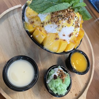 U :Dessert Story - Mango Sticky Rice Bingsoo - Desserts Near Me - Berkeley, California U :Dessert Story - Mango Sticky Rice Bingsoo - Desserts Near Me - Berkeley, California