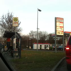 Tankstelle am Supermarkt