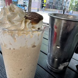 S'more milkshake S'more milkshake