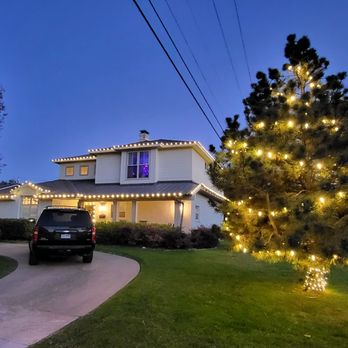 North Dallas Christmas Lights - Holiday Decorating Services Near Me North Dallas Christmas Lights - Holiday Decorating Services Near Me