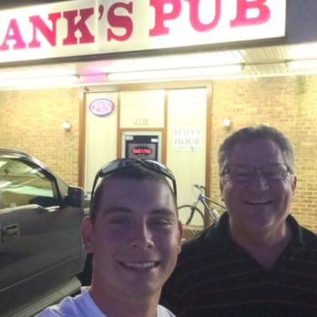 Hank's Pub - Pool Halls Near Me - Chesapeake, Virginia