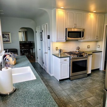 Edison Home Improvement - Newly tiled backsplash and freshly painted kitchen - General Contractors Near Me - San Diego, California