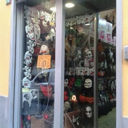 Gi.a.lan.el.l.a. - Vetrina di Halloween