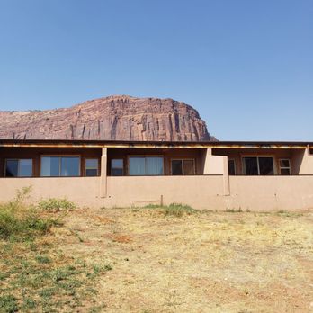 Red Cliffs Lodge Moab - Hotels Near Me - Moab, Utah