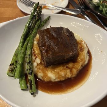 Tom Ham's Lighthouse - Short ribs - Breakfast & Brunch Near Me - San Diego, California Tom Ham's Lighthouse - Short ribs - Breakfast & Brunch Near Me - San Diego, California