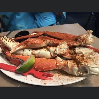 High Tide Harry's - King crab side of snow and king crab platter - Seafood Near Me - Orlando, Florida High Tide Harry's - King crab side of snow and king crab platter - Seafood Near Me - Orlando, Florida