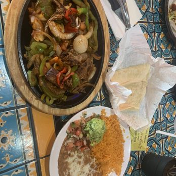 Juanchos Mexican Restaurant - Steak fajitas - Mexican Near Me - Upland, California