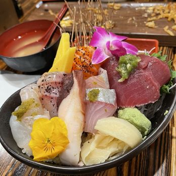 Chobop - Chirashi Bowl - Sushi Bars Near Me - Costa Mesa, California