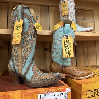 Hayes Boots Plus - Corral beautiful boots!! - Shoe Stores Near Me - Clarksville, Tennessee Hayes Boots Plus - Corral beautiful boots!! - Shoe Stores Near Me - Clarksville, Tennessee