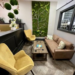 The Daily Grind - Cindy and cute sitting areas