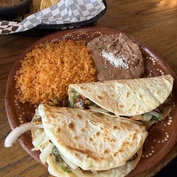Boerne Taco House - Pirata Plate - Mexican Near Me - Boerne, Texas Boerne Taco House - Pirata Plate - Mexican Near Me - Boerne, Texas