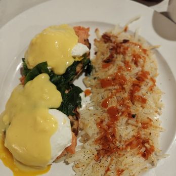Nudy's Cafe - Ardmore - Salmon Florentine with Home Fries - Breakfast & Brunch Near Me - Ardmore, Pennsylvania Nudy's Cafe - Ardmore - Salmon Florentine with Home Fries - Breakfast & Brunch Near Me - Ardmore, Pennsylvania