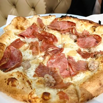 Sofia - Commandetore Pizza - Italian Near Me - New Orleans, Louisiana