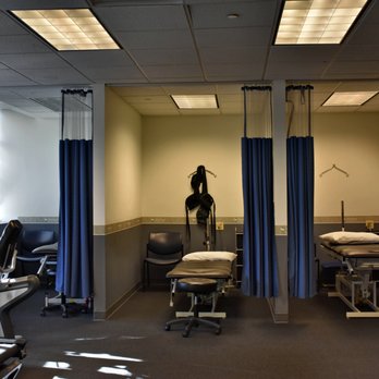RUSH Physical Therapy - Oak Park Maple - Physical Therapy Near Me - Oak Park, Illinois RUSH Physical Therapy - Oak Park Maple - Physical Therapy Near Me - Oak Park, Illinois