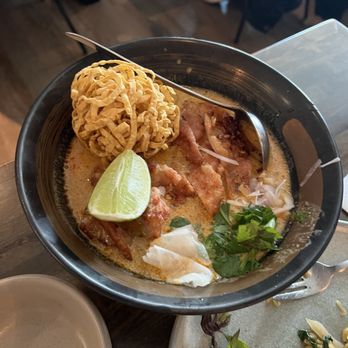 Khao Tiew - Khao Soi w/ Fried Chicken - Thai Near Me - San Francisco, California Khao Tiew - Khao Soi w/ Fried Chicken - Thai Near Me - San Francisco, California
