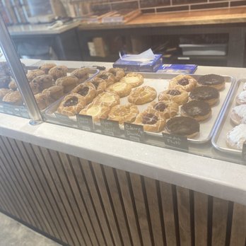 Rise'n Roll Bakery - Grabbing a morning cinnamon roll - Bakeries Near Me - Fishers, Indiana Rise'n Roll Bakery - Grabbing a morning cinnamon roll - Bakeries Near Me - Fishers, Indiana