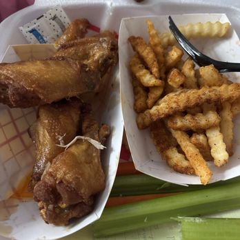 Lucky’s Hot Chicken - Chicken Shop Near Me - Dallas, Texas Lucky’s Hot Chicken - Chicken Shop Near Me - Dallas, Texas