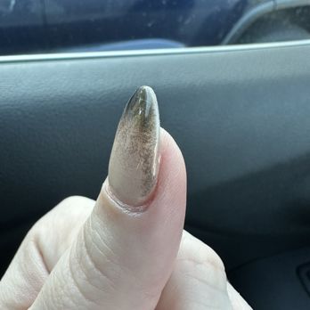 Les Mains Nail Bar - "Ombré" nails - Nail Salons Near Me - Atlanta, Georgia