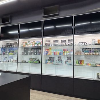 Nucleus Dispensary - 05/01/25 beautiful spacious showroom. - Cannabis Dispensaries Near Me - New York, New York Nucleus Dispensary - 05/01/25 beautiful spacious showroom. - Cannabis Dispensaries Near Me - New York, New York
