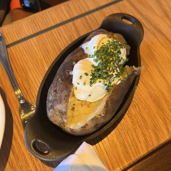 Izzy's on the Peninsula - Baked Potato - Steakhouses Near Me - San Carlos, California