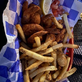 Dry Dock - Fried shrimp basket - American Near Me - Hilton Head Island, South Carolina Dry Dock - Fried shrimp basket - American Near Me - Hilton Head Island, South Carolina