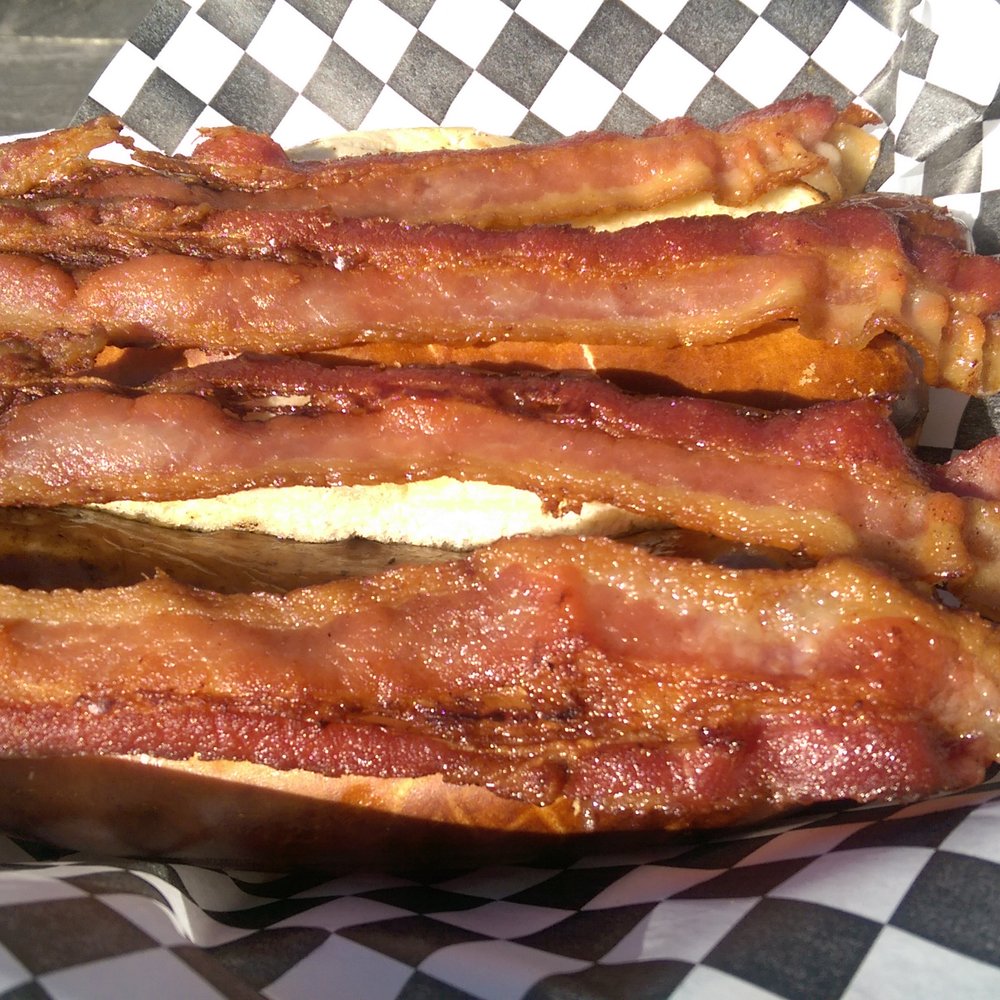 Moon Tower - Dive Bars Near Me - Houston, Texas Moon Tower - Dive Bars Near Me - Houston, Texas