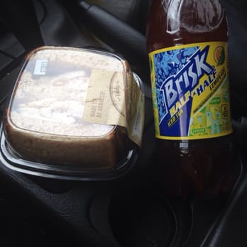 Thorntons - a sandwich and a drink in a car - Convenience Stores Near Me - Louisville, Kentucky