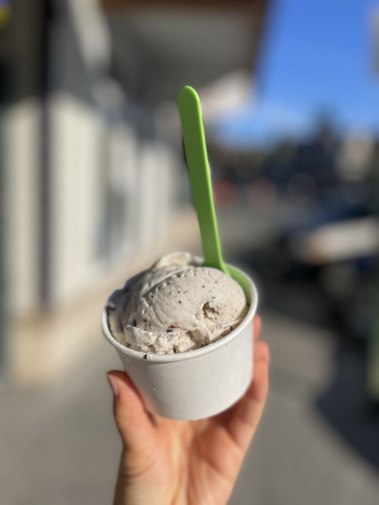 Lopez Island Creamery Logo