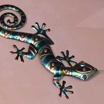 Figaro's Mexican Grill - Little brother gecko - Mexican Near Me - Clovis, California