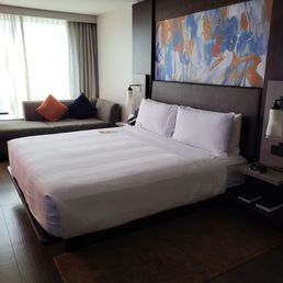 King suite bed King suite bed