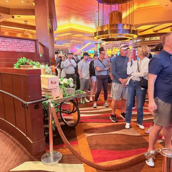 Sandbar - Beginning of LONG LINE - Hotels Near Me - Las Vegas, Nevada Sandbar - Beginning of LONG LINE - Hotels Near Me - Las Vegas, Nevada