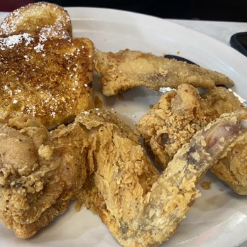 Midnight Diner - Chicken 2 Wings and French Toast - Diners Near Me - Charlotte, North Carolina Midnight Diner - Chicken 2 Wings and French Toast - Diners Near Me - Charlotte, North Carolina