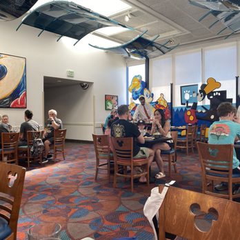Chef Mickey's - decor inside the restaurant - American Near Me - Lake Buena Vista, Florida Chef Mickey's - decor inside the restaurant - American Near Me - Lake Buena Vista, Florida