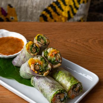 Di Di - Vegetable Spring Rolls - Vietnamese Near Me - West Hollywood, California Di Di - Vegetable Spring Rolls - Vietnamese Near Me - West Hollywood, California