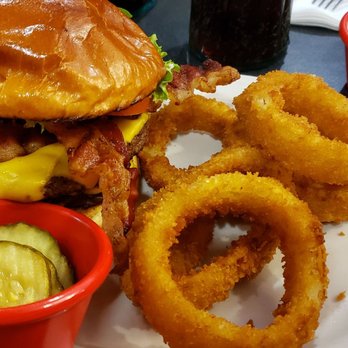 Friendly's - Double cheese burger with onion rings... official! - Ice Cream & Frozen Yogurt Near Me - Gettysburg, Pennsylvania