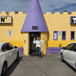 Benny’s At Earls Castle - Front with the castle.