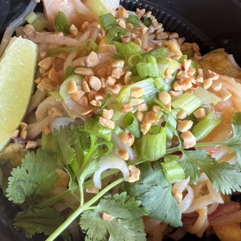 Noodles and Company - Pad Thai with Shrimp - Noodles Near Me - Raleigh, North Carolina Noodles and Company - Pad Thai with Shrimp - Noodles Near Me - Raleigh, North Carolina