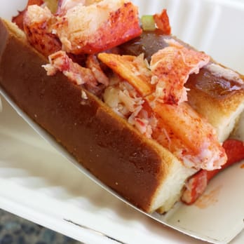 Sam's Chowder Mobile - Lobster roll - Seafood Near Me - San Francisco, California