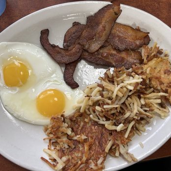 Main Street Diner - Eggs,bacon and extra crispy hasbrowns - American Near Me - Boonville, Missouri Main Street Diner - Eggs,bacon and extra crispy hasbrowns - American Near Me - Boonville, Missouri