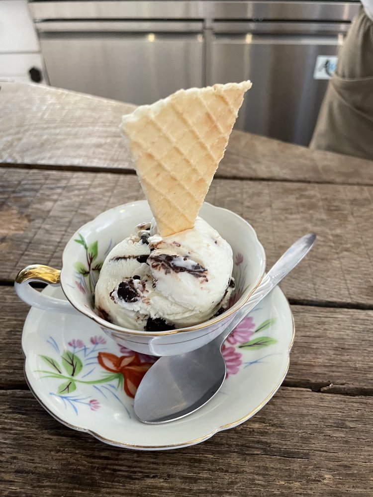 CUPS AND CONES Updated October 2024 73 Photos & 37 Reviews