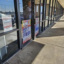 EntertainMart - Entrance